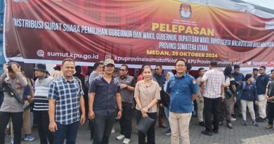 Ketua KPU Medan Menerima Logistik Surat Suara dari KPU Sumut untuk Pilkada 2024