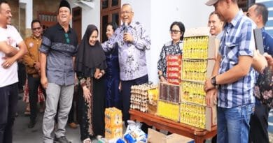 Bupati Dairi Serahkan Bantuan Program ATENSI Kemensos kepada 41 PPKS