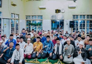 Safari Isya di Masjid Al-Istiqomah, Rico Waas: Warga Terdampak Banjir Harus Dilayani Cepat dan Responsif