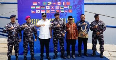 KRI Bima Suci Tiba di Belawan, Rico Waas Siap Kenalkan Potensi Medan ke Mata Dunia