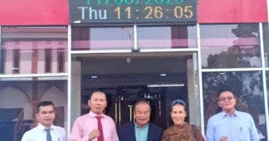 Sidang Perdana Gugatan Rekam Medis Pasien Lansia Digelar, Kuasa Hukum Soroti Ketidakhadiran Para Tergugat Sidang Perdana Gugatan Rekam Medis Pasien Lansia Digelar, Kuasa Hukum Soroti Ketidakhadiran Para Tergugat