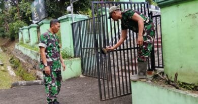 Jelang HUT RI Ke-81 Koramil 1903/Darangdan Gelar Karya Bakti Pembersihan Pangkalan Makoramil 1903 Jelang HUT RI Ke-81 Koramil 1903/Darangdan Gelar Karya Bakti Pembersihan Pangkalan Makoramil 1903