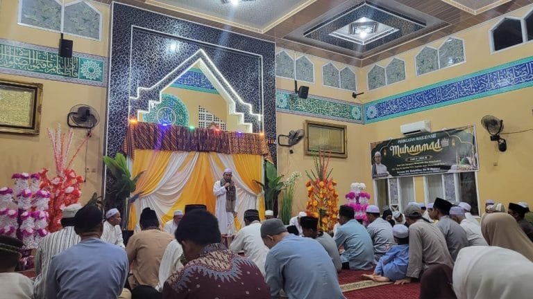 Jajaran Pengurus 45-Yatim Gelar Gema Sholawat dan Santunan Anak Yatim Dalam Peringatan Maulid Nabi Muhammad.SAW