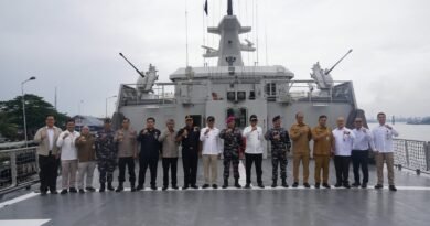 BI Berkobalorasi dengan TNI AL, Perluas Layanan Penukaran Uang Rupiah bagi Masyarakat Kepulauan di Sumatera Utara BI Berkobalorasi dengan TNI AL, Perluas Layanan Penukaran Uang Rupiah bagi Masyarakat Kepulauan di Sumatera Utara
